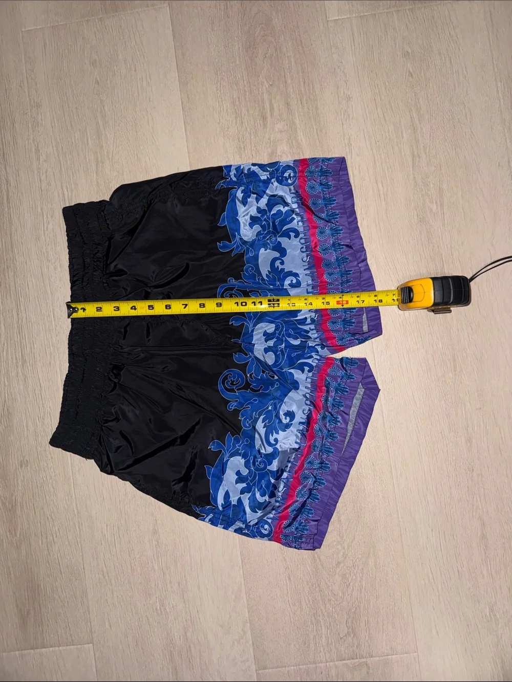 Versace Jeans Couture Men's M Black/Purple/Red/Blue Wave Print Swim Shorts